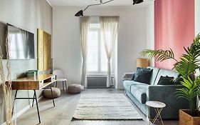 Clausim Domus: New Brightful Flat Next To The Vatican